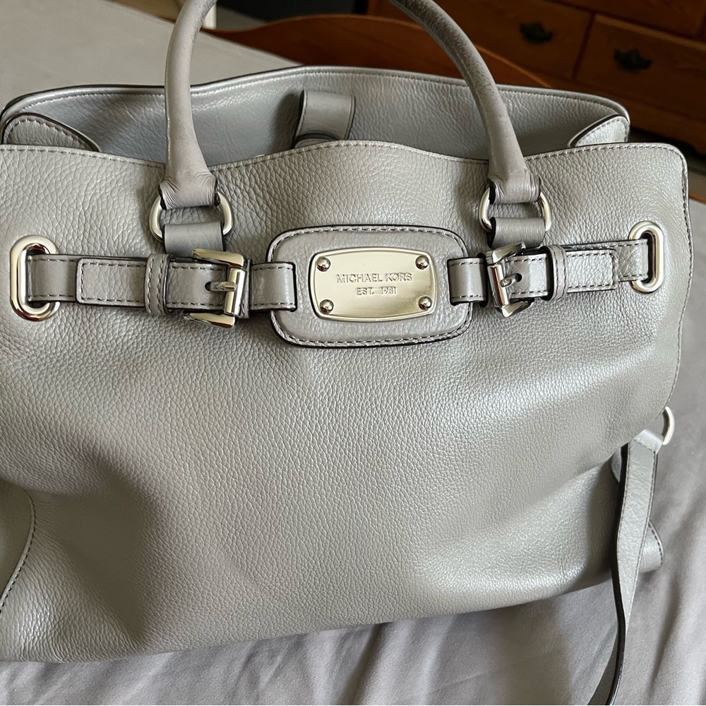 Michael Kors Saffiano Leather Hamilton East West Satchel, Ash Grey - Picture 3 of 14